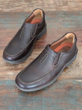 Clarks Unstructured Brown Leather Slip On Loafers - Men's 9